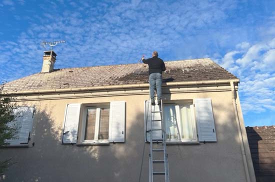 Nettoyage de toiture - Travaux de rénovation